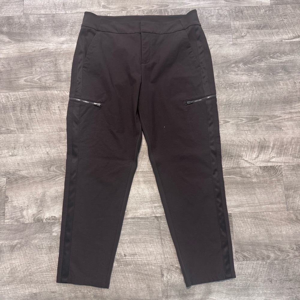 Athleta Wander Hybrid Striaght Leg Pant Walnut Brown Womens Petite Sz. 14P